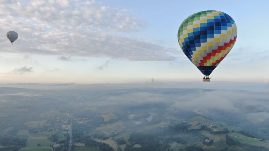 1-Hour Hot Air Balloon Flight Over Tuscany from Lucca - The landing and the ride back