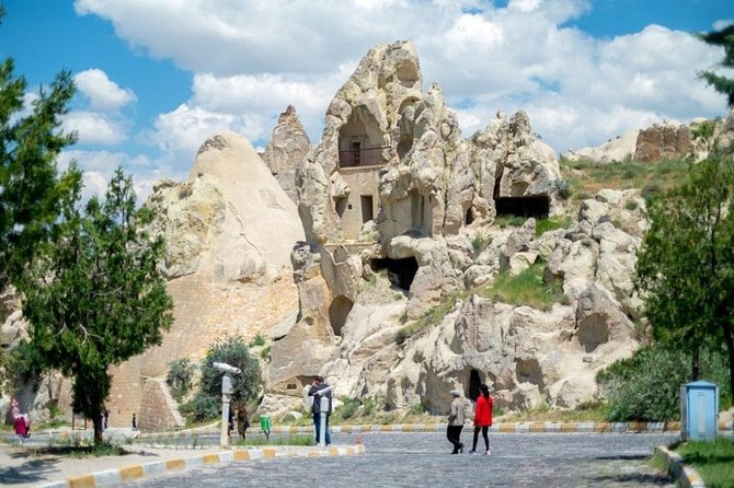 2-Day Cappadocia Tour from Istanbul - Optional Balloon Ride - Avanos pottery and Göreme’s painted churches