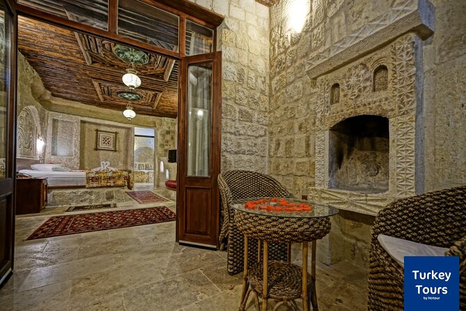 2 Days Cappadocia Tour from Istanbul with Cave Hotel & Balloon Ride - Avanos pottery and the working side of Cappadocia