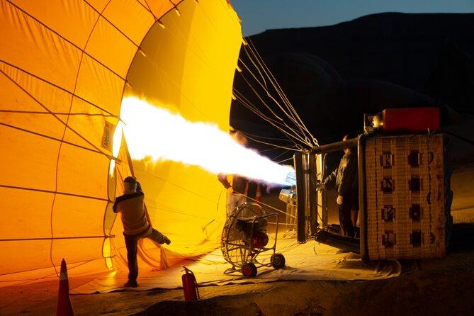 2 way Airport Transfer + Hot Air Balloon + 1 Day Tour (Green or Red) - What the two-day schedule may feel like
