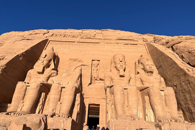 3 Days: Aswan, Abu simble,Air Balloon,Luxor, from Cairo by plane - Day 2: Abu Simbel’s giant figures