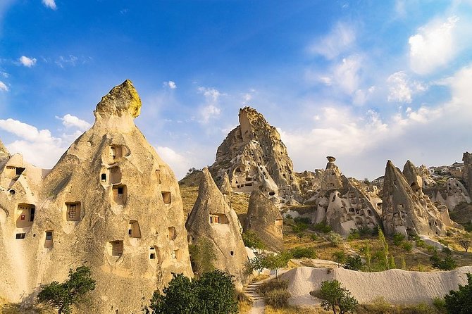 3 Days Cappadocia Tour with Balloon Ride & Horseback Ride Options - Lunch, carpets, and Cappadocian ceramics