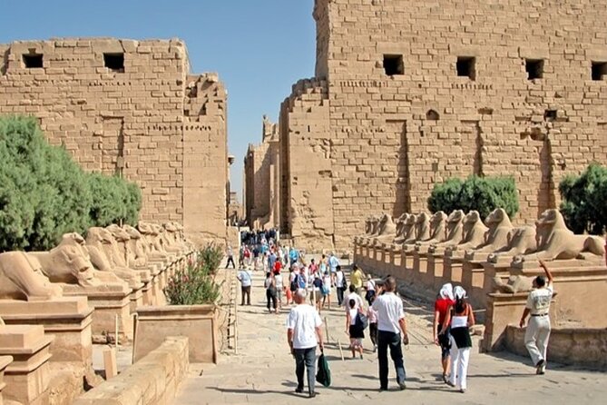 3 Night Nile Cruise from Luxor to Aswan with Sunrise Hot Air Balloon Ride - Day three: Edfu and Kom Ombo by river