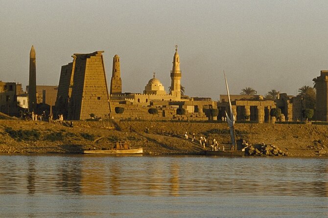 4-Day Nile Cruise: Aswan to Luxor & Abu Simbel + Hot Air Balloon - Who should choose this cruise