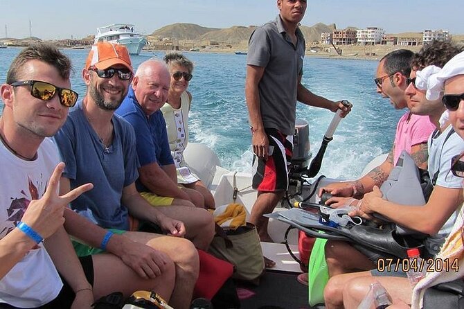 4 Day Nile Cruise To Luxor & Abu Simbel with Hot Air Balloon Ride - Meals, the ship, and what full board means