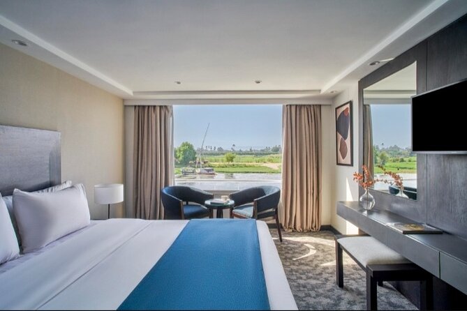 4 Days Nile Cruise &Hot Air Balloon on M/S Movenpick Royal Lilly - Day two: Sobek at Kom Ombo and Horus at Edfu