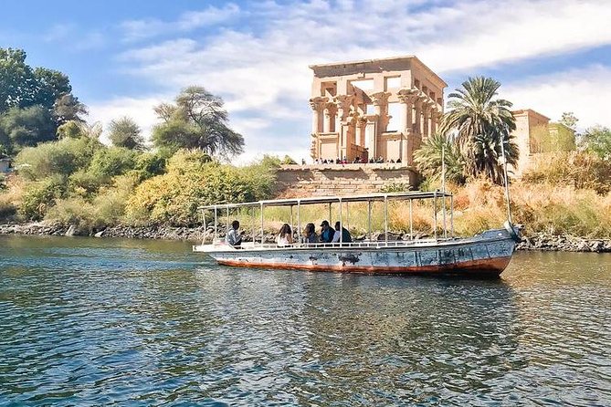 4 nights Luxor to Aswan Nile Cruise with Abu Simbel & Air Balloon - The guides and group arrangements