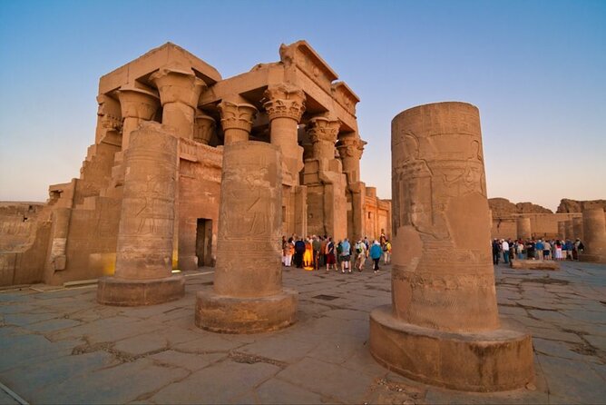 4Nights Nile Cruise from Luxor to Aswan with Abu Simbel & Balloon - Guides, groups, and communication