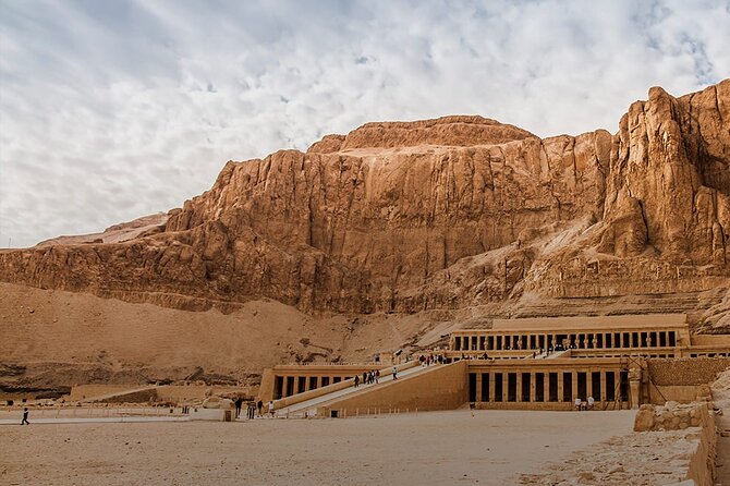 4Nights Nile Cruise from Luxor to Aswan with Abu Simbel & Balloon - Day one: tombs, Hatshepsut, and the Colossi of Memnon