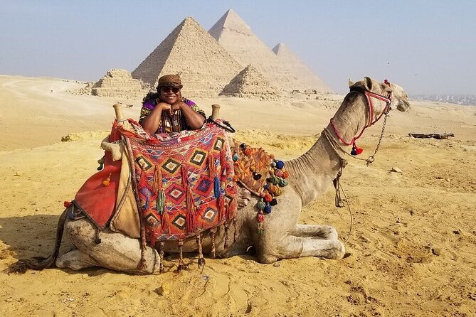 9 Days Egypt Tour to Cairo, Nile cruise, Abu Simbel and Balloon - The pyramids, Sphinx, and overnight train