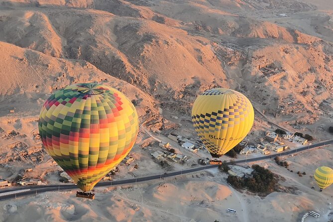 9 Days Egypt Tour with Cairo, Nile cruise, Abu Simbel and Balloon - A balloon over Luxor, then the Valley of the Kings