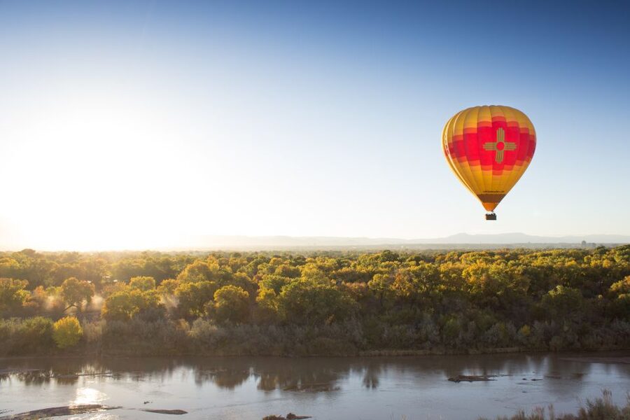Albuquerque: Rio Grande Valley Hot Air Balloon Ride - At Rainbow Ryders: Watching the Balloon Come to Life