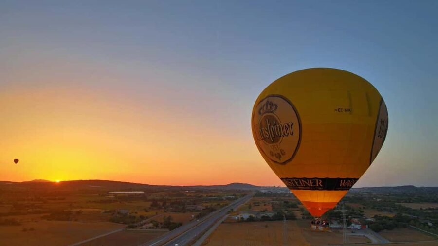 Amazing Sunrise or Sunset Balloon ride(with private options) - Key points at a glance