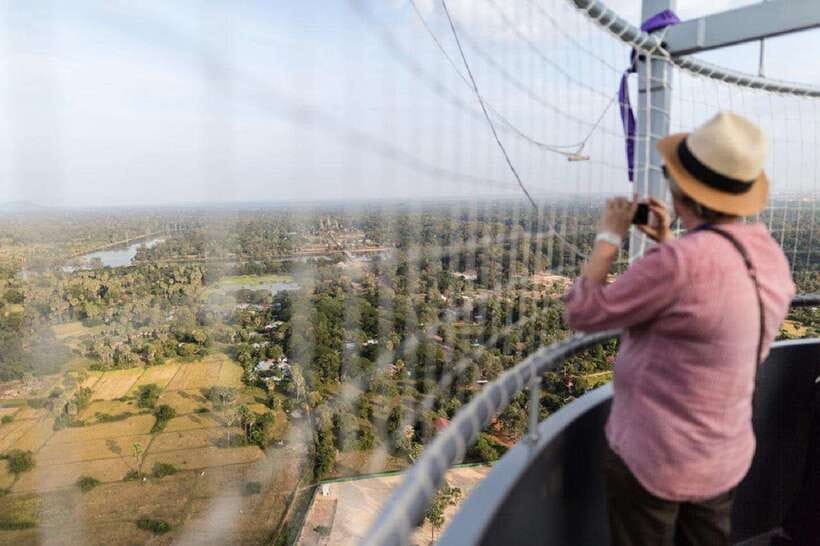 Angkor Balloon Sunrise or Sunset ride and Pick up/Drop off - Sunset from the balloon gondola