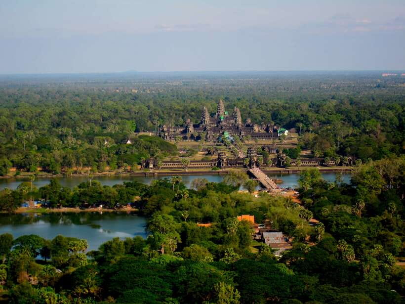 Angkor Wat: Small-Group Tour with Balloon Ride and Lunch - Key points to know before booking