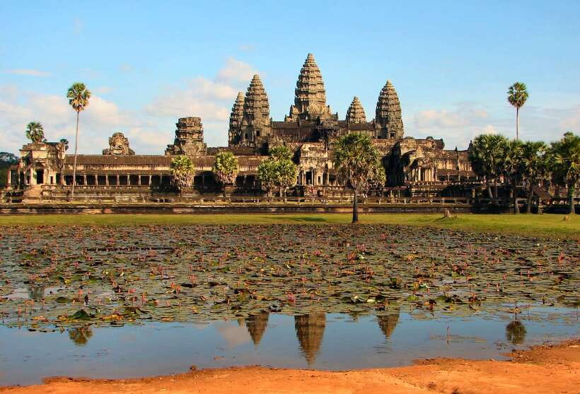 Angkor Wat: Small-Group Tour with Balloon Ride and Lunch - What to wear and what to leave behind