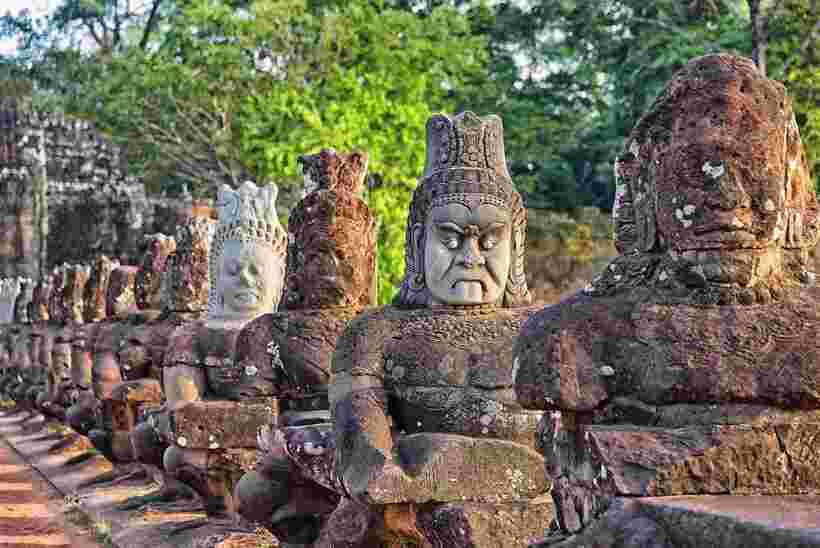 Angkor Wat: Small-Group Tour with Balloon Ride and Lunch - Lunch and the pace of a seven-hour tour