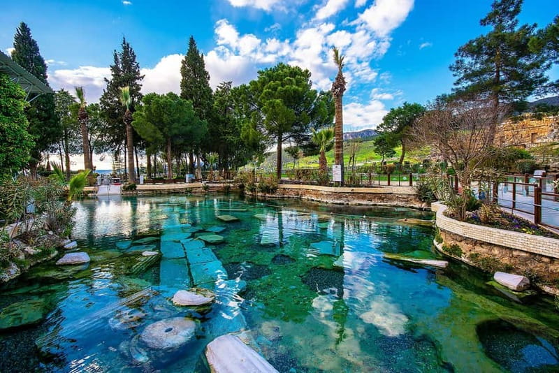 Antalya: Pamukkale Tour with Hot Air Balloon and Lunch - Final verdict: book it for the balloon, stay for Hierapolis