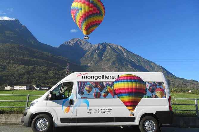 Aosta hot air balloon flight over the Alps with breathtaking views - What happens before takeoff