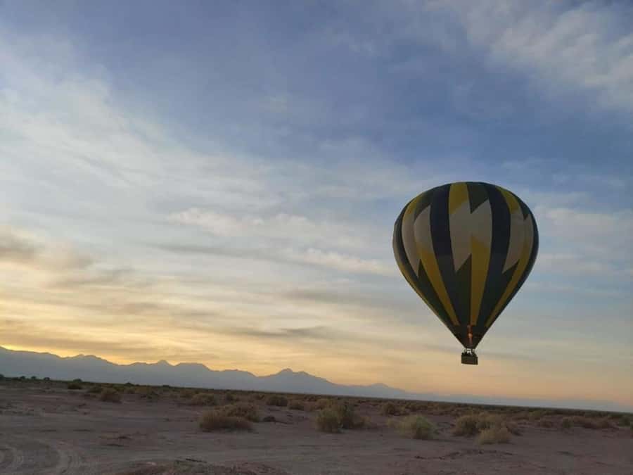 Atacama: San Pedro de Atacama Sunrise Hot Air Balloon Ride - Why a balloon is a fine way to see the Atacama