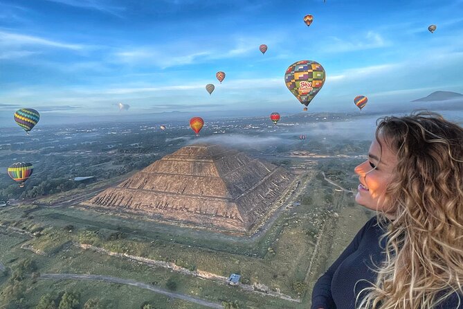 Balloon Flight and Teotihuacan Tour w/Breakfast from Mexico City - The pre-dawn ride from Mexico City