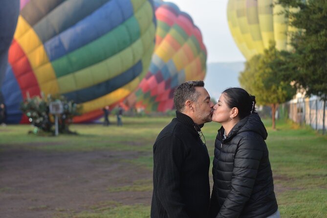 Balloon Flight + Breakfast in a cave + Pick up CDMX + Pyramids - The balloon ride is the clear star