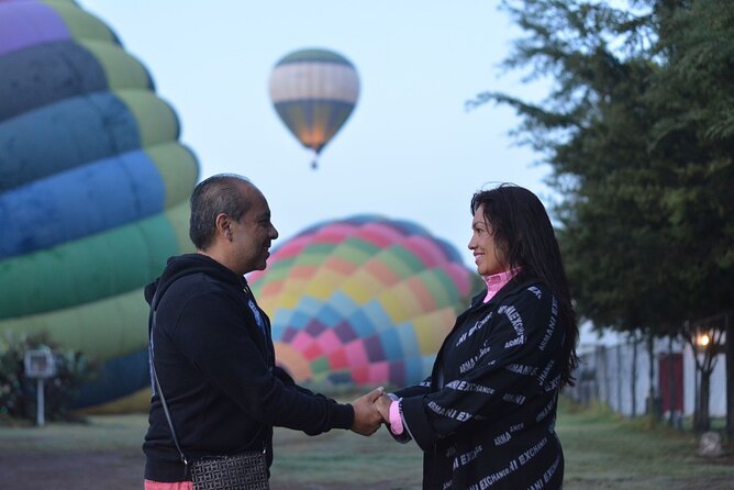 Balloon Flight + Breakfast in a cave + Pick up CDMX + Pyramids - Getting from Mexico City to the launch site