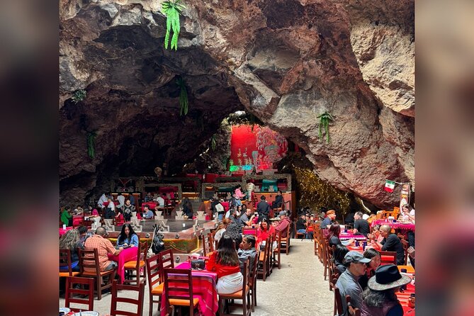 Balloon flight / Breakfast in the cave / CDMX pick-up + Pyramids - Weather can change the whole morning