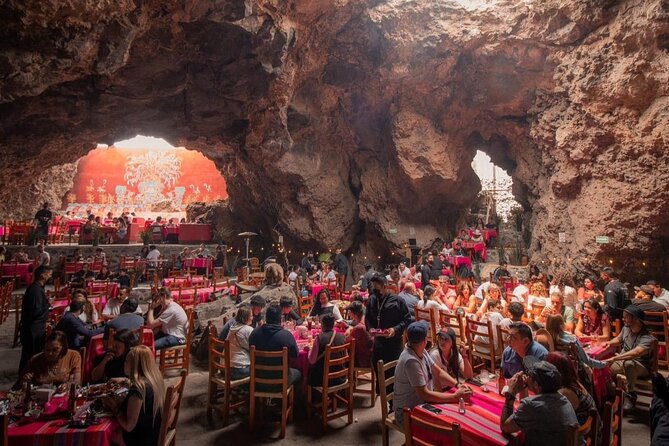 Balloon Flight + Cave Breakfast + Pick Up from CDMX or We Fly - What happens after landing