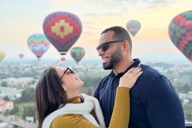 Balloon flight + CDMX pickup + Buffet Breakfast - Landing toast, certificates, and photo sales