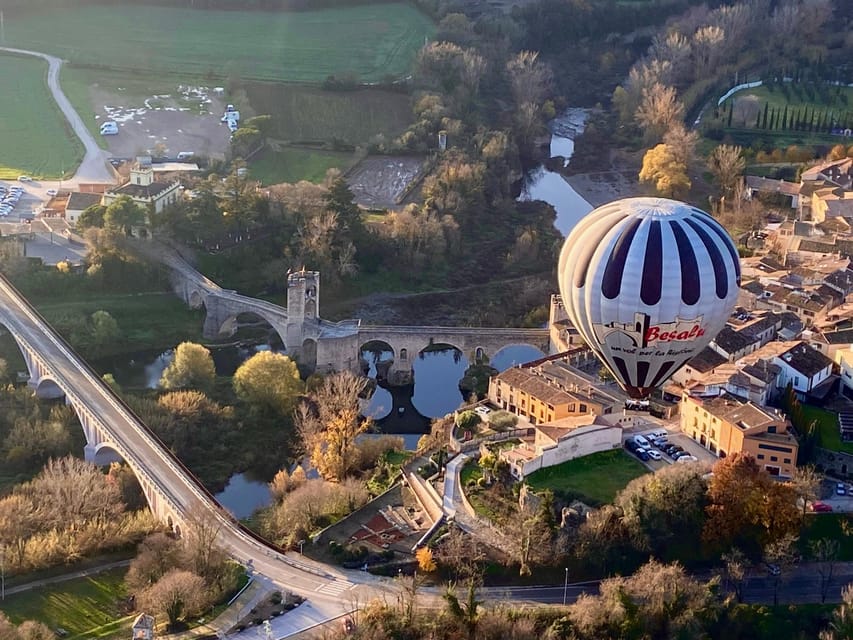 Balloon flight in la Garrotxa with transfer from Barcelona - Why La Garrotxa works so well from a balloon