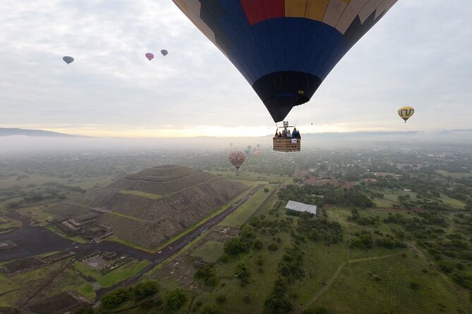 Balloon flight with breakfast in Cave and Pyramids tour from CDMX - Transport can make or break the value