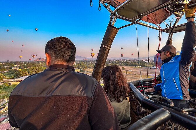 Balloon Flight with Teotihuacan & Guadalupe Shrine Full day Tour - Flying above Teotihuacan before sunrise