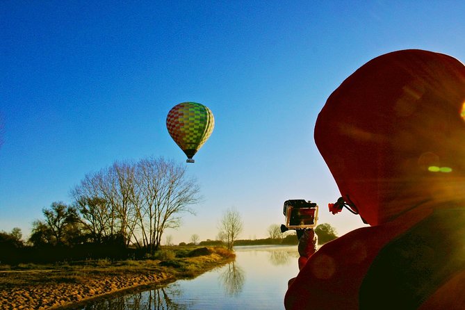 Balloon Ride with Complimentary Drink from Coruche - The early meeting in Coruche