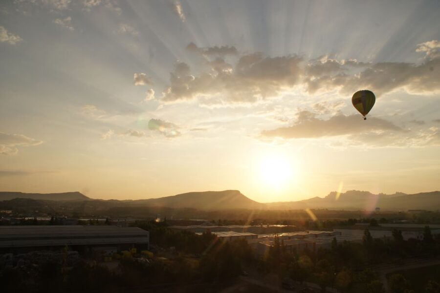 Barcelona: Hot Air Balloon Flight Experience - Key points to know before you book