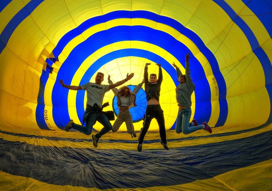 Barcelona: Hot Air Balloon Ride with Optional Transportation - The early transfer from Barcelona