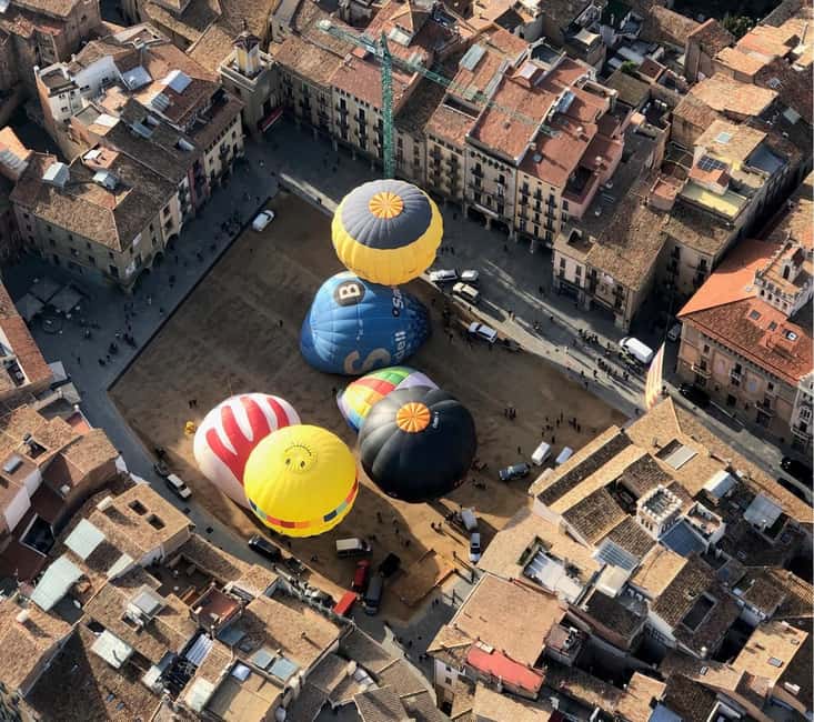 Barcelona: Pre-Pyrenees Hot Air Balloon Tour & Pickup Option - Timing, clothing, and practical advice