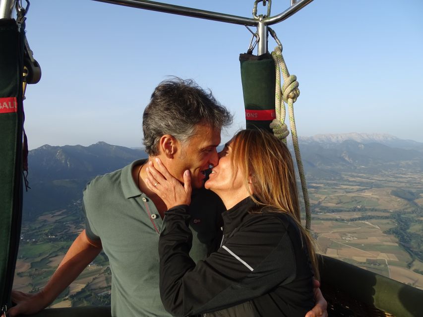 Barcelona: Private Hot Air Balloon Ride - What the $436 price really gets you