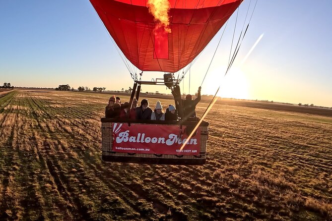 Bendigo Premium Balloon Flight plus buffet champagne breakfast - The flight itself: quiet views, changing plans