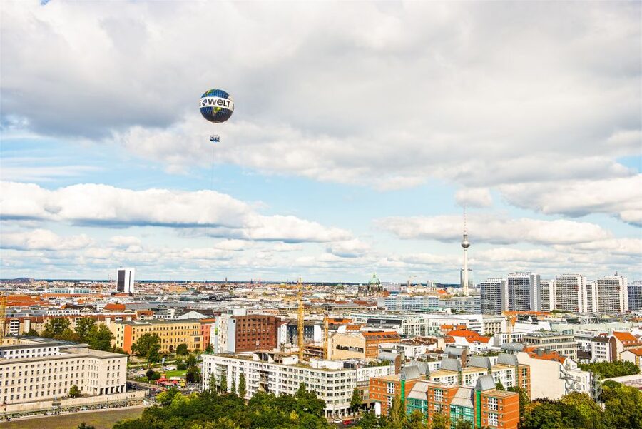 Berlin: Ticket for World Balloon with Perfect View - Weather is the real condition to plan around