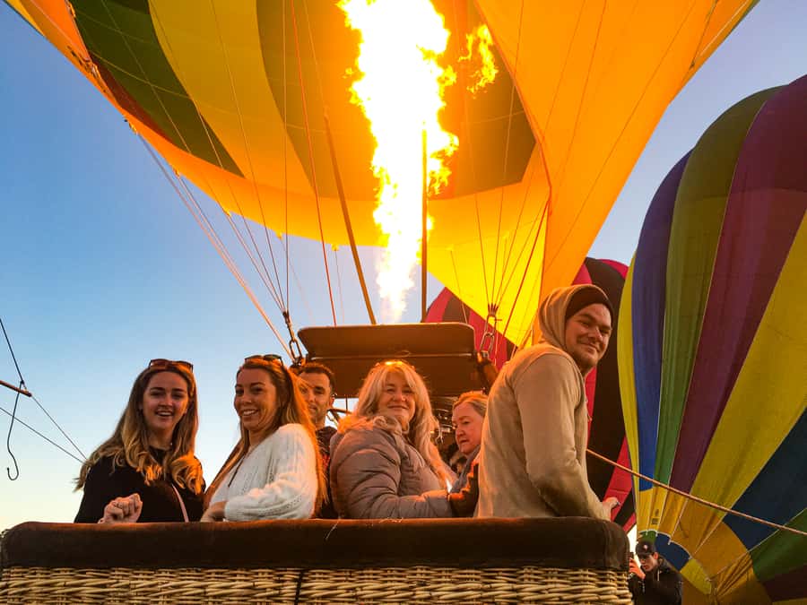 Byron Bay: Sunrise Hot Air Balloon Flight with Breakfast - Rising above Byron Bay at sunrise
