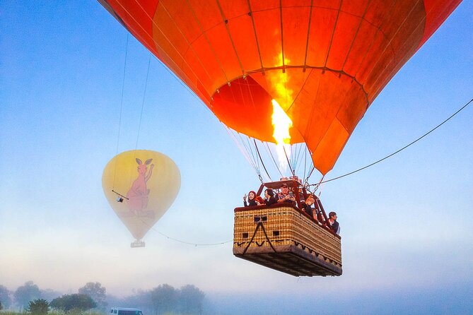 Cairns Classic Hot Air Balloon ride - The landing is part of the adventure