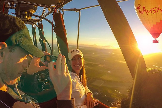 Cairns Classic Hot Air Balloon ride - The Atherton Tablelands from a balloon basket