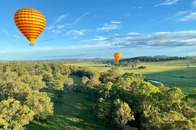 Cairns Hot Air Balloon Flight + Bad Fishy Jet Boating Cairns - Clothing, weather, and timing details