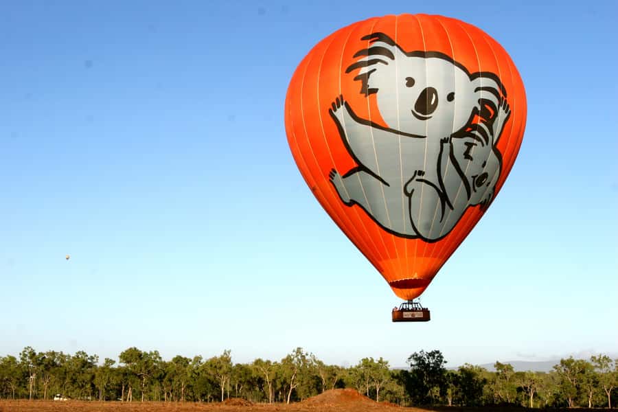Cairns: Hot Air Balloon Flight with Transfers - What the $350 price includes