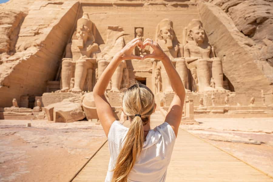 Cairo: 4-Day Nile Cruise to Luxor with Balloon & Flights - Guides, transfers, and the value of organized travel