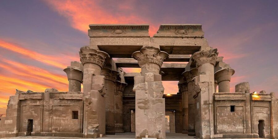 Cairo: 8-day Tour with Cruise, Flights, & Balloon Ride - Day 5: Balloon views and Luxor’s East Bank