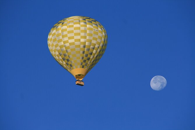 Cappadocia Balloon Ride with Breakfast, Champagne AT GOREME OVER - Rising over the fairy chimneys and valleys
