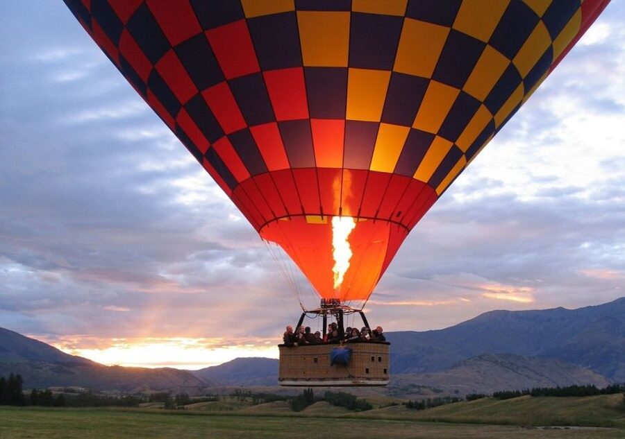 Cappadocia: Cat/Ihlara Valley Sunrise Hot Air Balloon Ride - Who should book this Cappadocia balloon flight?