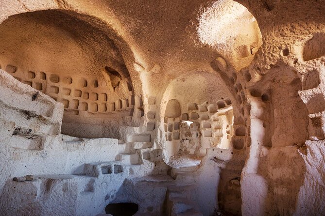 Cappadocia Dream: 2-Days Tour from Istanbul & Balloon Ride Option - Guides, group size, and the shopping question